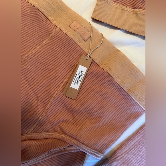 Skims 3 piece set - Picture 3 of 4